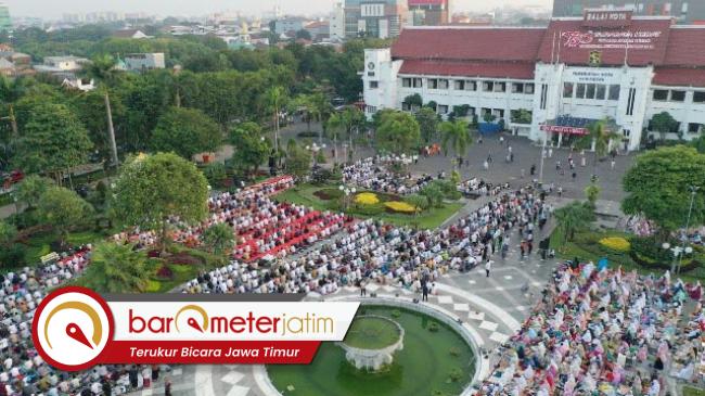 Eri Cahyadi Shalat Idul Fitri di Taman Surya, Khatib Rektor UINSA&nbsp;Surabaya