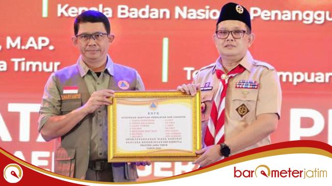Indeks Risiko Bencana di Jatim Terus Menurun, Adhy Karyono Diganjar Pin Emas&nbsp;BNPB
