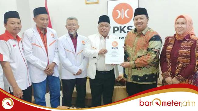 Terima SK dari PKS, Warsubi Yakin bisa Berbuat Banyak untuk Masyarakat&nbsp;Jombang!