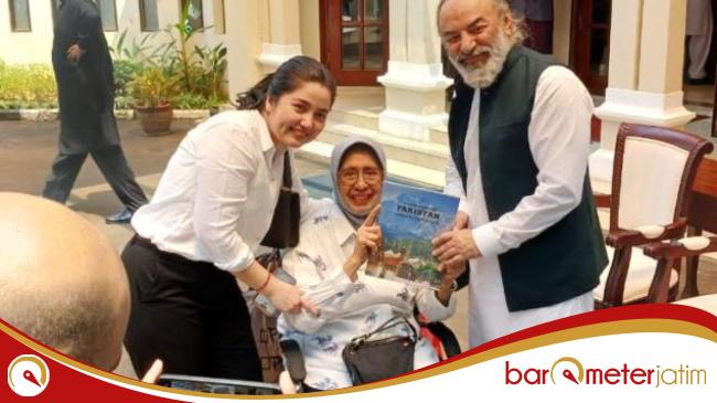 Kisah Selim Bibi, Karya Lukisannya untuk Terapi Dipamerkan di Hari Jadi&nbsp;Pakistan