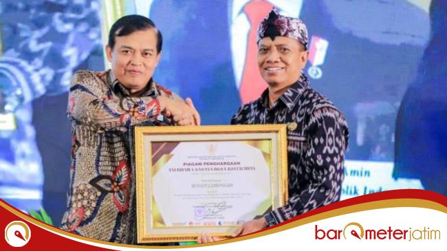 Ciptakan Budaya Hukum, Bupati Lamongan Yuhronur Diganjar Kemenkumham&nbsp;Penghargaan