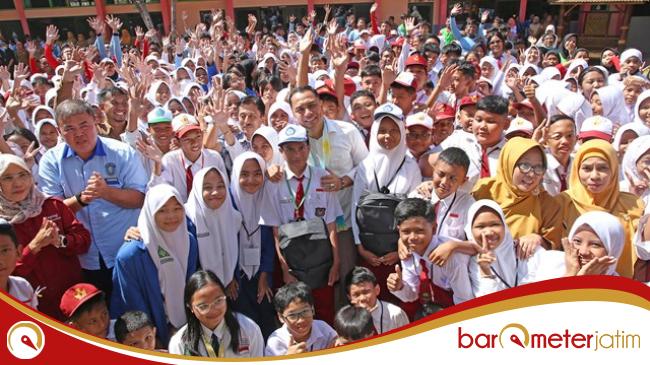 4 Tahun, Pemkot Surabaya Gelontorkan 266.375 Seragam dan Perlengkapan Sekolah&nbsp;Gratis
